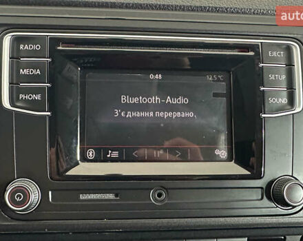 Білий Фольксваген Каравелла, об'ємом двигуна 2 л та пробігом 159 тис. км за 32950 $, фото 15 на Automoto.ua