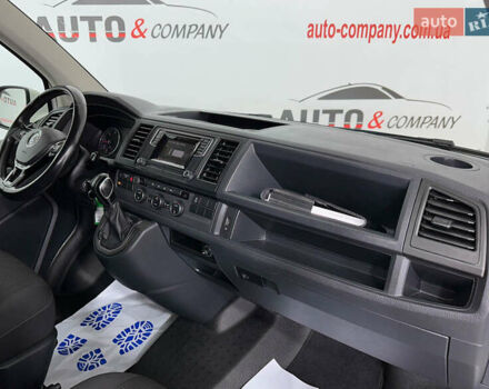 Білий Фольксваген Каравелла, об'ємом двигуна 2 л та пробігом 159 тис. км за 32950 $, фото 18 на Automoto.ua