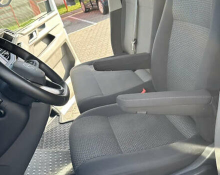 Белый Фольксваген Каравелла, объемом двигателя 1.97 л и пробегом 241 тыс. км за 23700 $, фото 16 на Automoto.ua