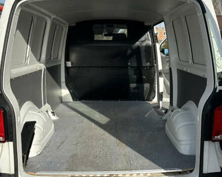 Белый Фольксваген Каравелла, объемом двигателя 1.97 л и пробегом 241 тыс. км за 23700 $, фото 13 на Automoto.ua