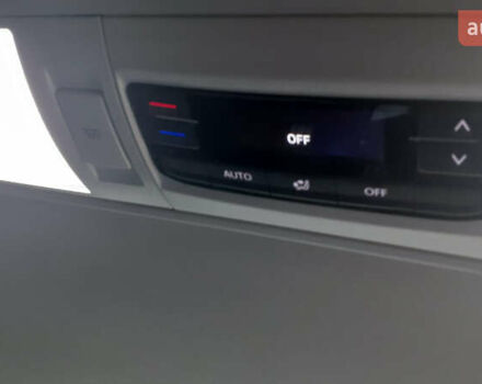 Белый Фольксваген Каравелла, объемом двигателя 0 л и пробегом 35 тыс. км за 42026 $, фото 11 на Automoto.ua