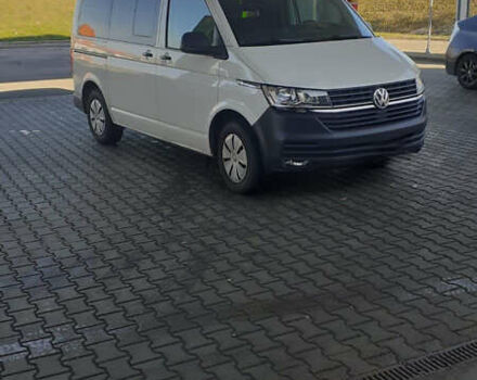 Белый Фольксваген Каравелла, объемом двигателя 0 л и пробегом 35 тыс. км за 42026 $, фото 2 на Automoto.ua