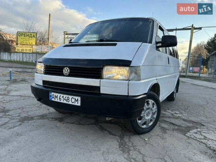 Белый Фольксваген Каравелла, объемом двигателя 0 л и пробегом 370 тыс. км за 2850 $, фото 1 на Automoto.ua