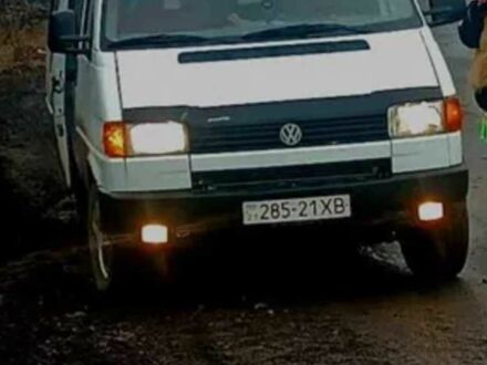 Фольксваген Каравелла 1998 у Изюме на Automoto.ua Білий Фольксваген Каравелла, об'ємом двигуна 2.4 л та пробігом 400 тис. км за 3700 $, фото 1 на Automoto.ua