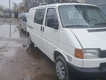 Білий Фольксваген Каравелла, об'ємом двигуна 2.5 л та пробігом 293 тис. км за 4699 $, фото 1 на Automoto.ua