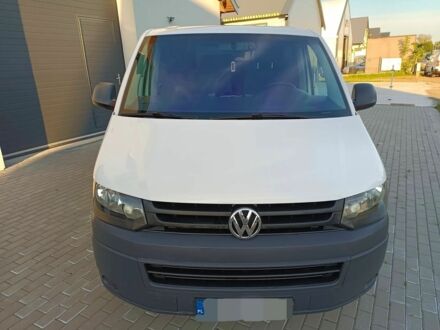 Фольксваген Каравелла 2012 в Миргороде на Automoto.ua Белый Фольксваген Каравелла, объемом двигателя 2 л и пробегом 208 тыс. км за 8200 $, фото 1 на Automoto.ua