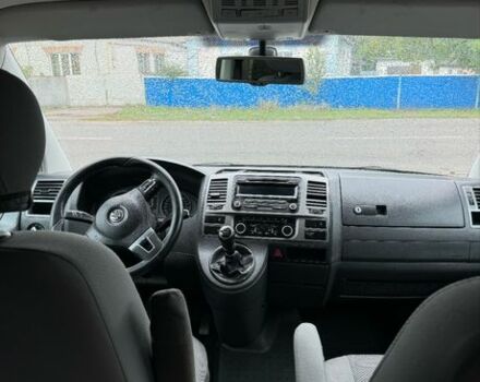 Бежевий Фольксваген Каравелла, об'ємом двигуна 2 л та пробігом 325 тис. км за 20000 $, фото 10 на Automoto.ua