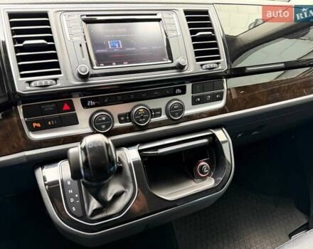 Бежевый Фольксваген Каравелла, объемом двигателя 1.97 л и пробегом 127 тыс. км за 34990 $, фото 24 на Automoto.ua