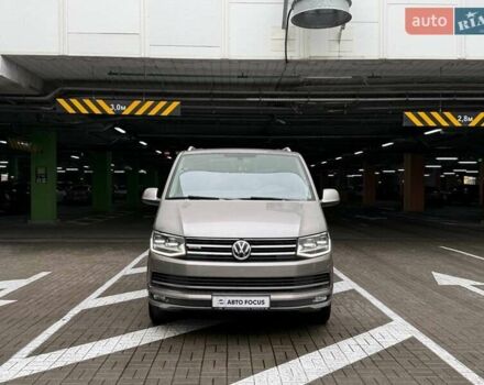 Бежевый Фольксваген Каравелла, объемом двигателя 1.97 л и пробегом 127 тыс. км за 34990 $, фото 2 на Automoto.ua