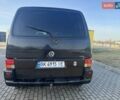 Черный Фольксваген Каравелла, объемом двигателя 2.5 л и пробегом 515 тыс. км за 6800 $, фото 3 на Automoto.ua