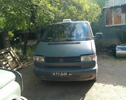 Черный Фольксваген Каравелла, объемом двигателя 0 л и пробегом 360 тыс. км за 3100 $, фото 1 на Automoto.ua