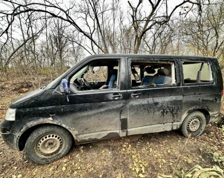 Фольксваген Каравелла 2008 в Павлограде на Automoto.ua Черный Фольксваген Каравелла, объемом двигателя 2.5 л и пробегом 383 тыс. км за 2500 $, фото 6 на Automoto.ua