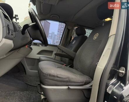 Черный Фольксваген Каравелла, объемом двигателя 1.97 л и пробегом 327 тыс. км за 16990 $, фото 8 на Automoto.ua