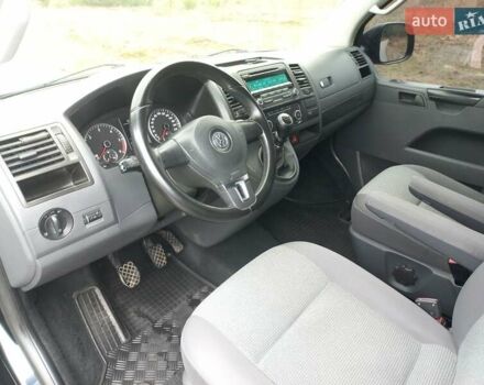 Черный Фольксваген Каравелла, объемом двигателя 1.97 л и пробегом 235 тыс. км за 19800 $, фото 3 на Automoto.ua