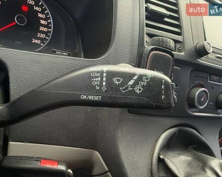 Черный Фольксваген Каравелла, объемом двигателя 1.97 л и пробегом 327 тыс. км за 16990 $, фото 21 на Automoto.ua