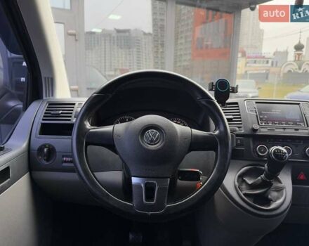 Черный Фольксваген Каравелла, объемом двигателя 1.97 л и пробегом 327 тыс. км за 16990 $, фото 13 на Automoto.ua