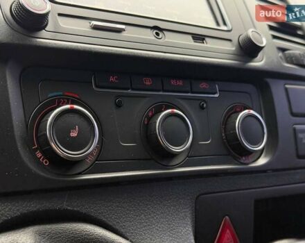 Черный Фольксваген Каравелла, объемом двигателя 1.97 л и пробегом 327 тыс. км за 16990 $, фото 17 на Automoto.ua