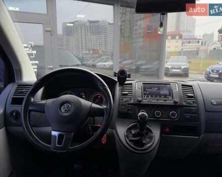 Черный Фольксваген Каравелла, объемом двигателя 1.97 л и пробегом 327 тыс. км за 16990 $, фото 12 на Automoto.ua