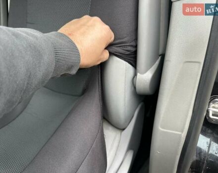 Черный Фольксваген Каравелла, объемом двигателя 2 л и пробегом 345 тыс. км за 13500 $, фото 9 на Automoto.ua