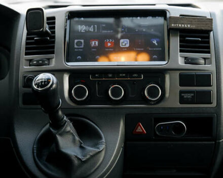 Чорний Фольксваген Каравелла, об'ємом двигуна 2 л та пробігом 460 тис. км за 18900 $, фото 17 на Automoto.ua