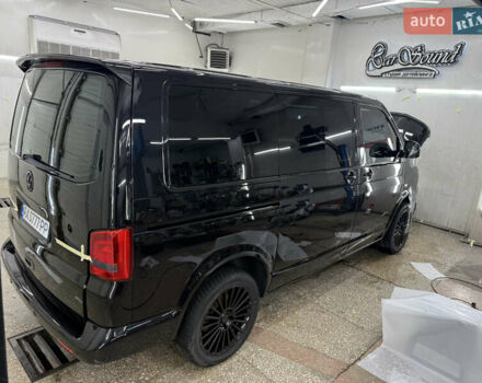 Фольксваген Каравелла 2012 в Харькове на Automoto.ua Черный Фольксваген Каравелла, объемом двигателя 3.19 л и пробегом 250 тыс. км за 18900 $, фото 1 на Automoto.ua