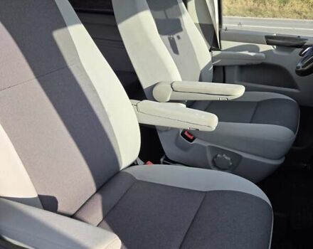 Черный Фольксваген Каравелла, объемом двигателя 1.97 л и пробегом 192 тыс. км за 19700 $, фото 12 на Automoto.ua