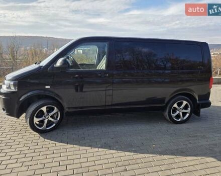 Черный Фольксваген Каравелла, объемом двигателя 1.97 л и пробегом 192 тыс. км за 19700 $, фото 2 на Automoto.ua