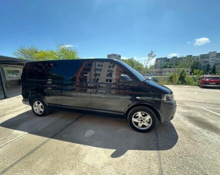 Черный Фольксваген Каравелла, объемом двигателя 2 л и пробегом 410 тыс. км за 15000 $, фото 3 на Automoto.ua