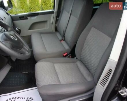 Черный Фольксваген Каравелла, объемом двигателя 2 л и пробегом 184 тыс. км за 15000 $, фото 13 на Automoto.ua