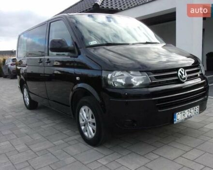 Черный Фольксваген Каравелла, объемом двигателя 2 л и пробегом 184 тыс. км за 15000 $, фото 3 на Automoto.ua