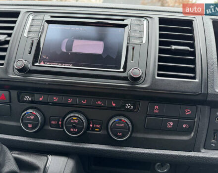 Черный Фольксваген Каравелла, объемом двигателя 1.97 л и пробегом 282 тыс. км за 26500 $, фото 21 на Automoto.ua