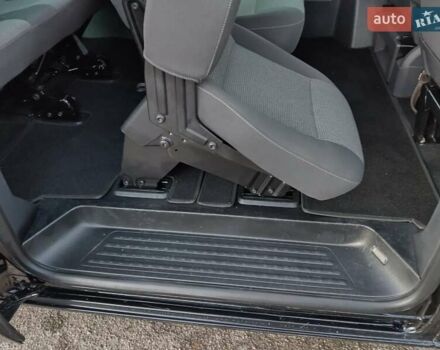 Черный Фольксваген Каравелла, объемом двигателя 2 л и пробегом 295 тыс. км за 26500 $, фото 43 на Automoto.ua