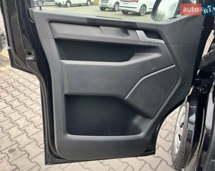 Черный Фольксваген Каравелла, объемом двигателя 1.97 л и пробегом 90 тыс. км за 29999 $, фото 9 на Automoto.ua