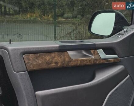 Черный Фольксваген Каравелла, объемом двигателя 1.97 л и пробегом 167 тыс. км за 37499 $, фото 36 на Automoto.ua