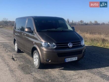 Фольксваген Каравелла 2015 у Києві на Automoto.ua Коричневий Фольксваген Каравелла, об'ємом двигуна 1.97 л та пробігом 260 тис. км за 21300 $, фото 1 на Automoto.ua