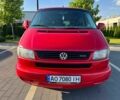 Красный Фольксваген Каравелла, объемом двигателя 2.5 л и пробегом 380 тыс. км за 6300 $, фото 1 на Automoto.ua