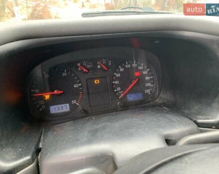 Красный Фольксваген Каравелла, объемом двигателя 2.5 л и пробегом 300 тыс. км за 7000 $, фото 4 на Automoto.ua