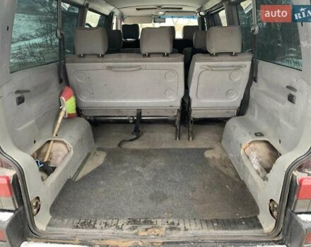 Красный Фольксваген Каравелла, объемом двигателя 2.5 л и пробегом 300 тыс. км за 7000 $, фото 15 на Automoto.ua