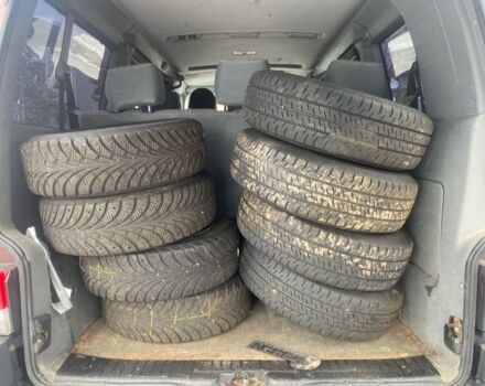 Красный Фольксваген Каравелла, объемом двигателя 2.5 л и пробегом 187 тыс. км за 3000 $, фото 20 на Automoto.ua