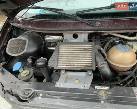 Красный Фольксваген Каравелла, объемом двигателя 2.5 л и пробегом 300 тыс. км за 7000 $, фото 3 на Automoto.ua