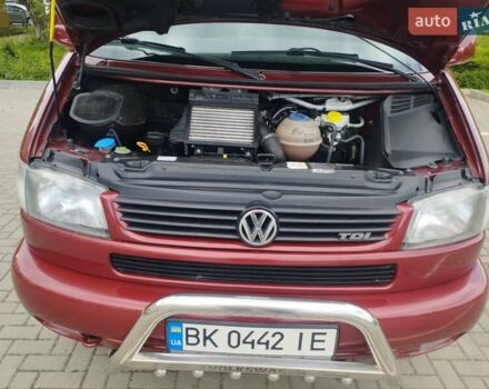 Красный Фольксваген Каравелла, объемом двигателя 2.46 л и пробегом 416 тыс. км за 7800 $, фото 8 на Automoto.ua