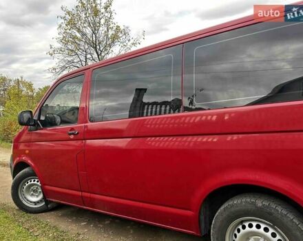 Красный Фольксваген Каравелла, объемом двигателя 1.9 л и пробегом 290 тыс. км за 8500 $, фото 5 на Automoto.ua