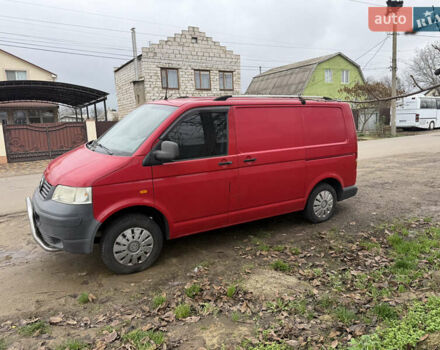 Красный Фольксваген Каравелла, объемом двигателя 2.5 л и пробегом 300 тыс. км за 4100 $, фото 4 на Automoto.ua