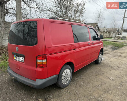 Красный Фольксваген Каравелла, объемом двигателя 2.5 л и пробегом 300 тыс. км за 4100 $, фото 3 на Automoto.ua