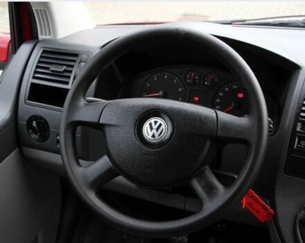 Красный Фольксваген Каравелла, объемом двигателя 0 л и пробегом 214 тыс. км за 9800 $, фото 12 на Automoto.ua