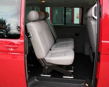 Красный Фольксваген Каравелла, объемом двигателя 0 л и пробегом 214 тыс. км за 9800 $, фото 7 на Automoto.ua