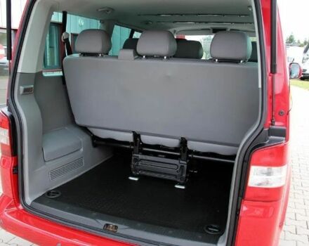 Красный Фольксваген Каравелла, объемом двигателя 0 л и пробегом 214 тыс. км за 9800 $, фото 9 на Automoto.ua