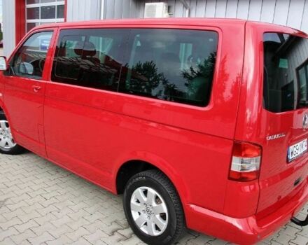 Красный Фольксваген Каравелла, объемом двигателя 0 л и пробегом 214 тыс. км за 9800 $, фото 1 на Automoto.ua