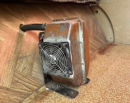 Фольксваген Каравелла 1988 у Києві на Automoto.ua Червоний Фольксваген Каравелла, об'ємом двигуна 1.9 л та пробігом 128 тис. км за 4000 $, фото 5 на Automoto.ua