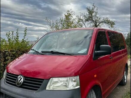 Красный Фольксваген Каравелла, объемом двигателя 1.9 л и пробегом 290 тыс. км за 8500 $, фото 1 на Automoto.ua